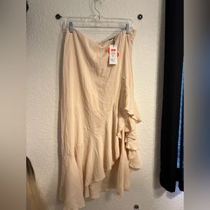 Never worn cream colored ruffled thigh slit midi skirt